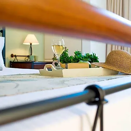 Hotel Mouras 4*